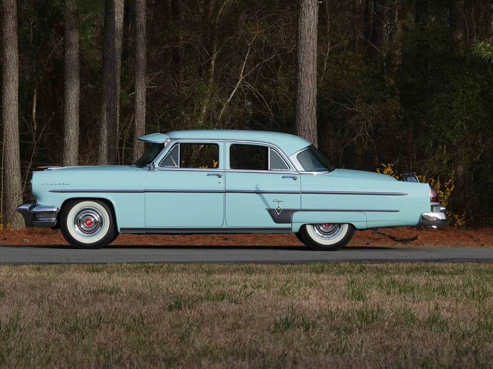 1954 Lincoln Capri - Image 9 of 31