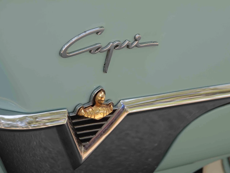 1954 Lincoln Capri - Image 20 of 31