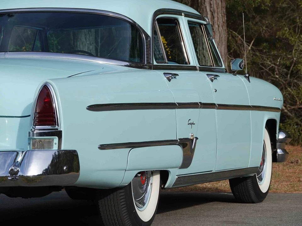 1954 Lincoln Capri - Image 27 of 31
