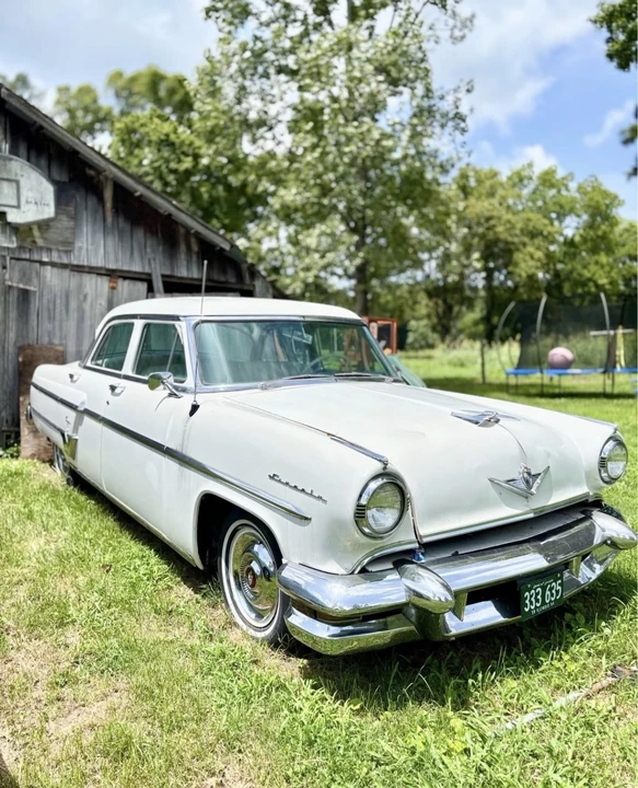 1954 Lincoln Capri - Image 2 of 7