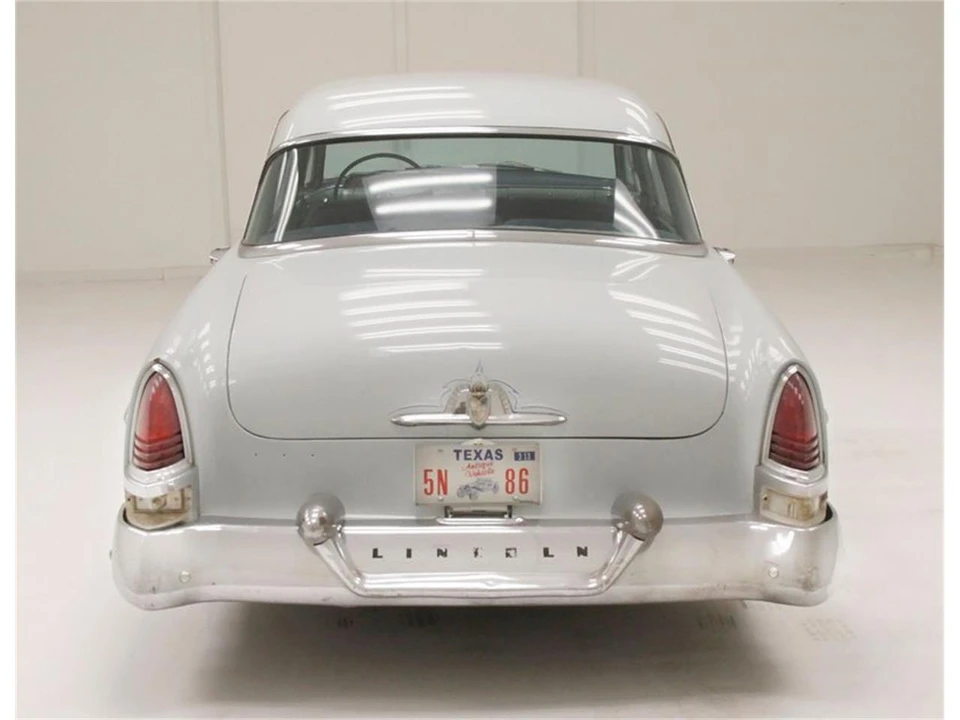 1954 Lincoln Cosmopolitan - Image 5 of 31