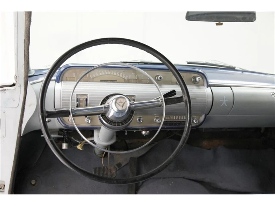1954 Lincoln Cosmopolitan - Image 31 of 31