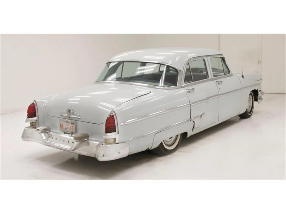 1954 Lincoln Cosmopolitan - Image 4 of 31
