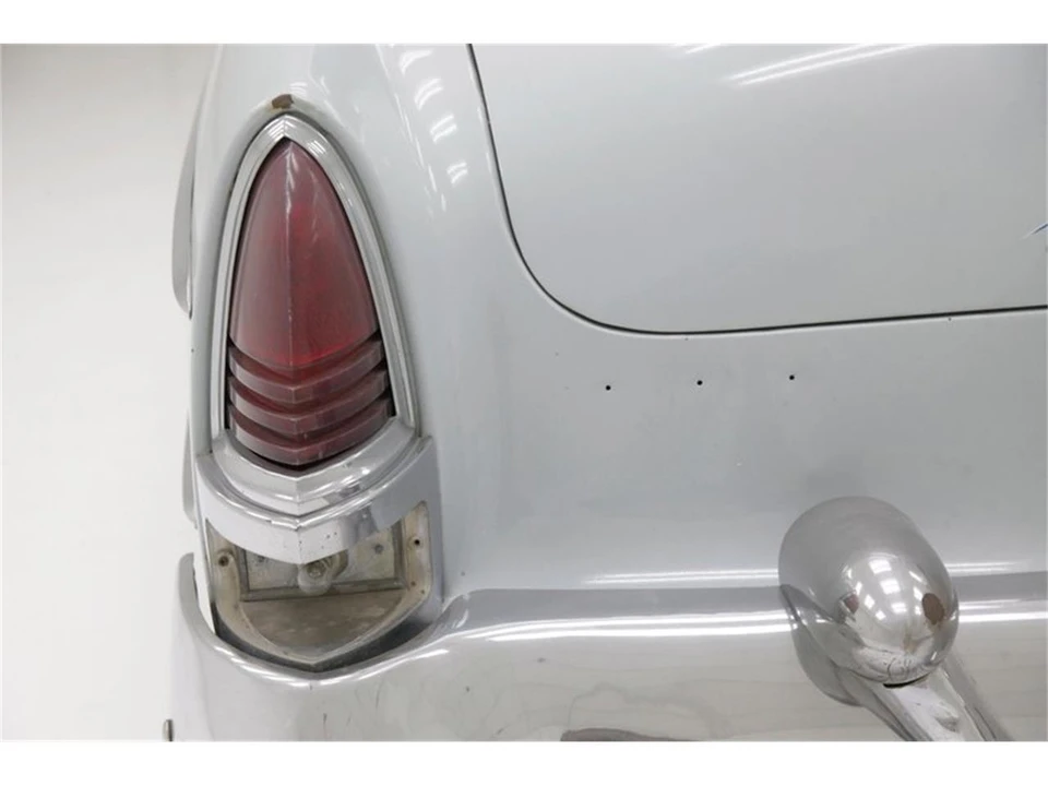 1954 Lincoln Cosmopolitan - Image 24 of 31