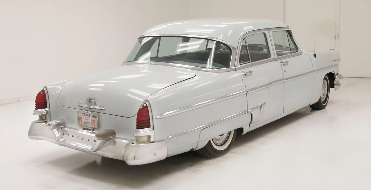 1954 Lincoln Cosmopolitan - Image 4 of 12