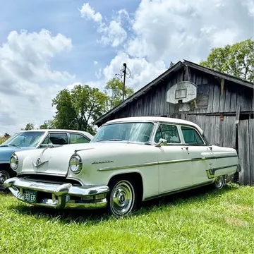 1954 Lincoln Capri Sedan