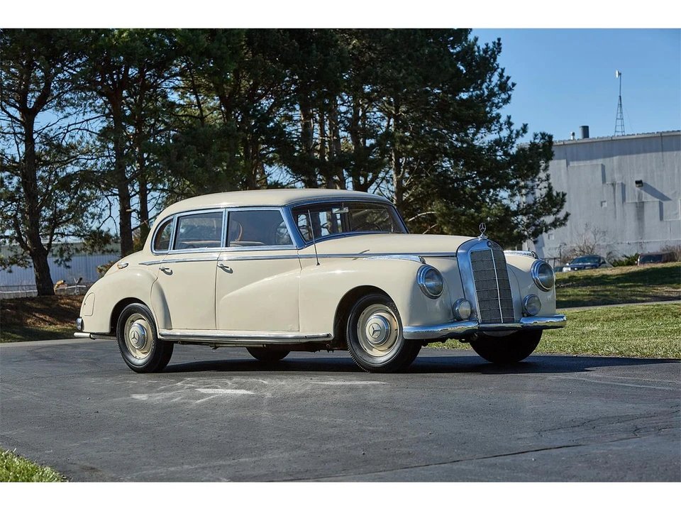 1954 Mercedes-Benz W186 & W189 Adenauer - Image 16 of 31