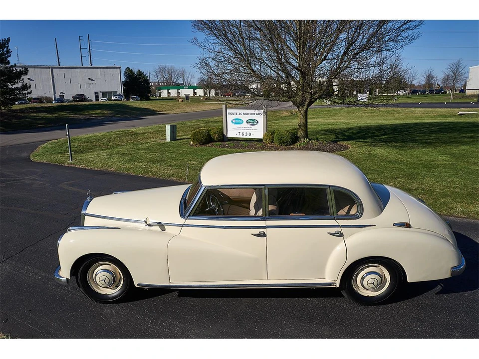 1954 Mercedes-Benz W186 & W189 Adenauer - Image 11 of 31