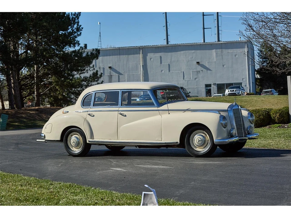 1954 Mercedes-Benz W186 & W189 Adenauer - Image 17 of 31