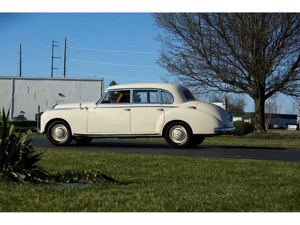 1954 Mercedes-Benz W186 & W189 Adenauer - Image 23 of 31
