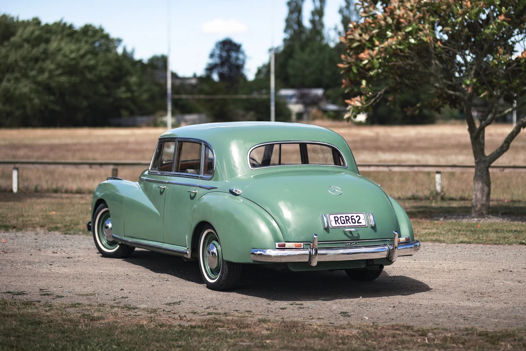 1954 Mercedes-Benz W186 & W189 Adenauer - Image 15 of 31