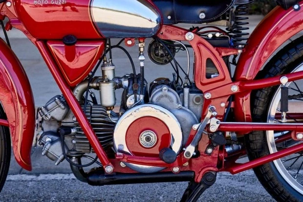 1954 Moto Guzzi Airone - Image 5 of 7
