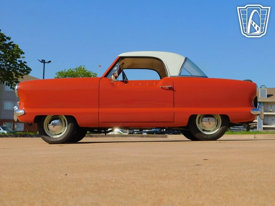 1954 Nash Metropolitan - Image 14 of 21