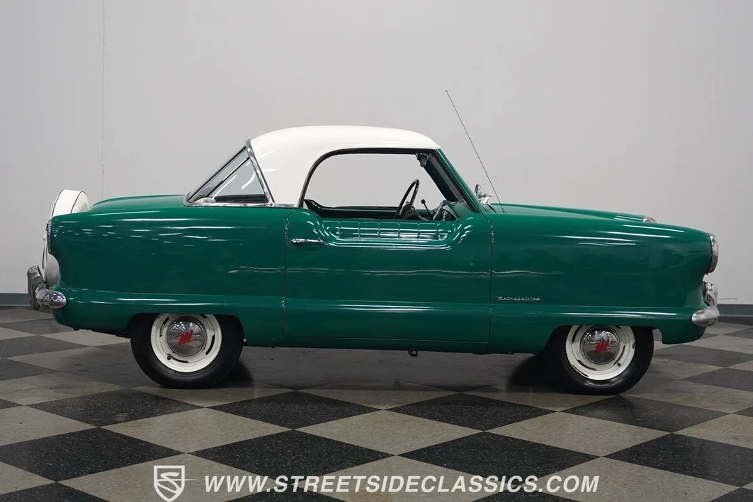 1954 Nash Metropolitan - Image 17 of 21