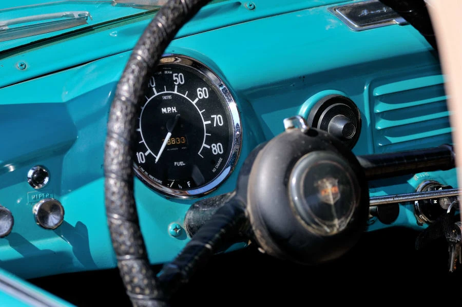 1954 Nash Metropolitan - Image 8 of 12