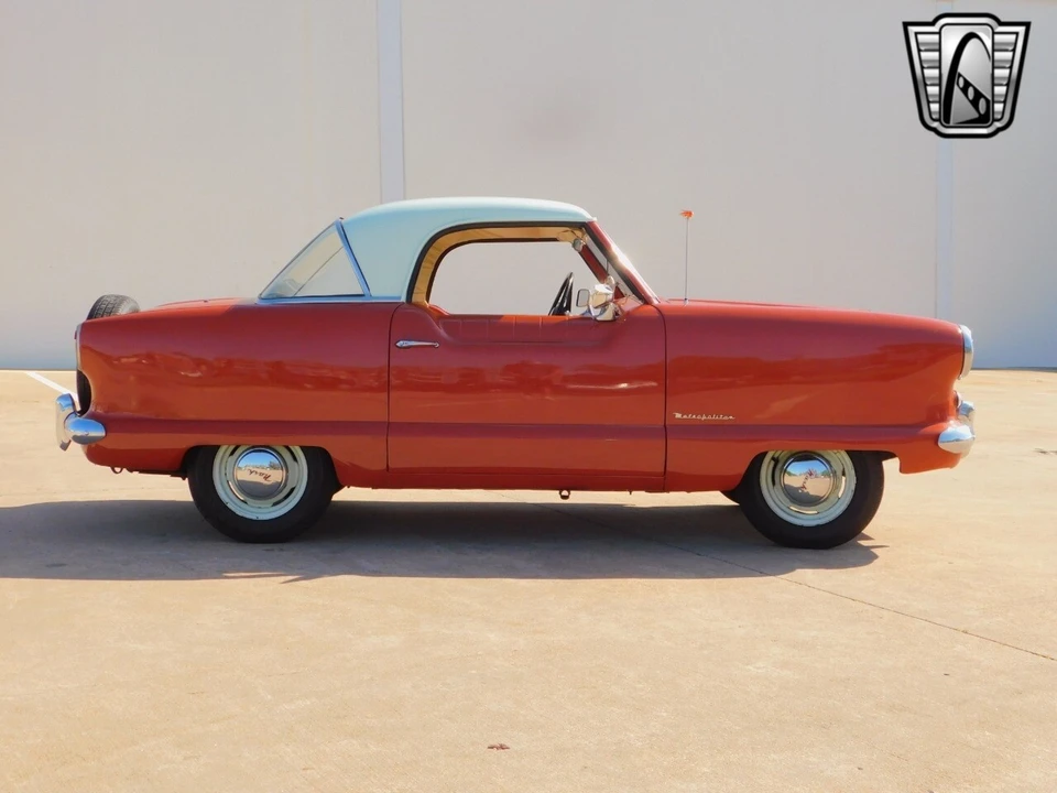 1954 Nash Metropolitan - Image 8 of 21