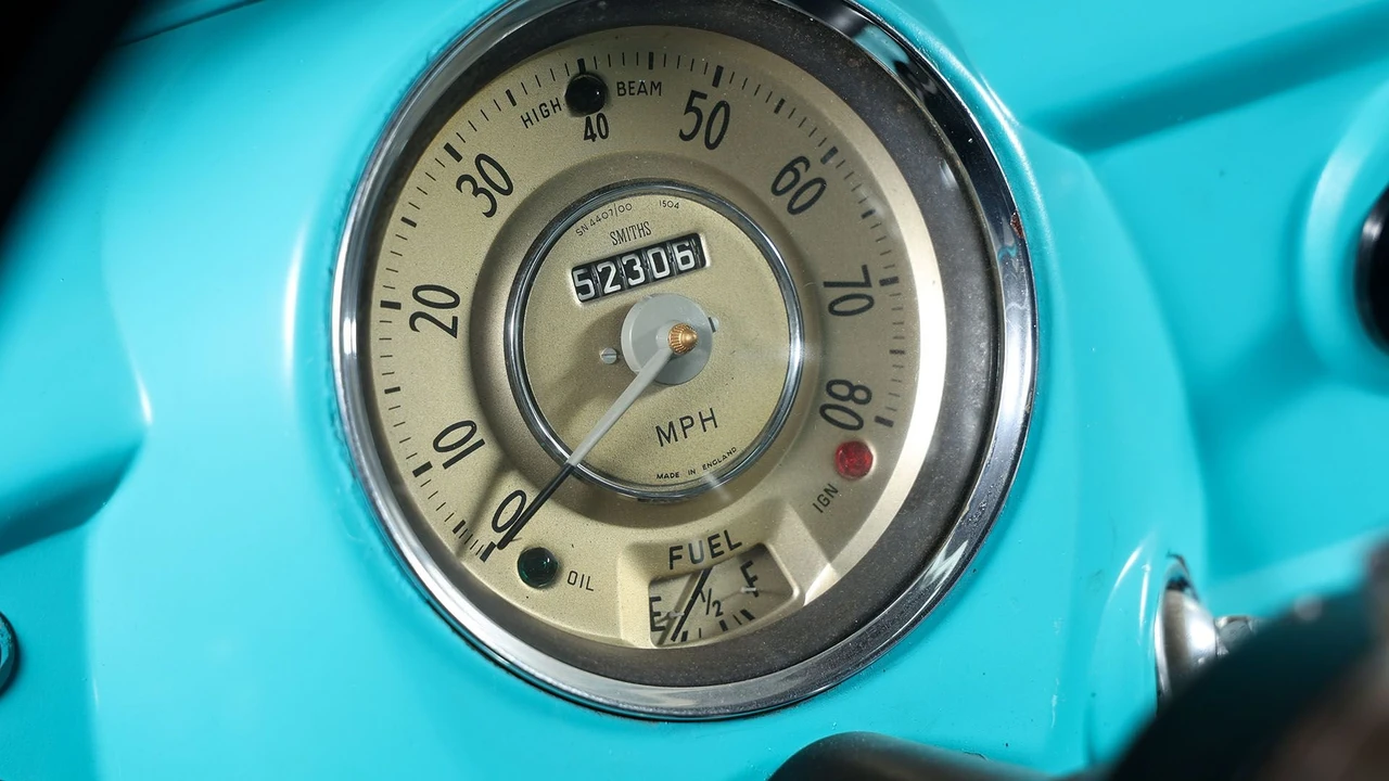 1954 Nash Metropolitan - Image 25 of 31