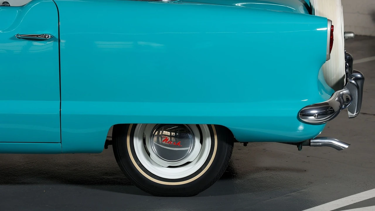 1954 Nash Metropolitan - Image 17 of 31