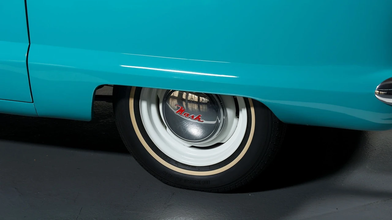 1954 Nash Metropolitan - Image 15 of 31