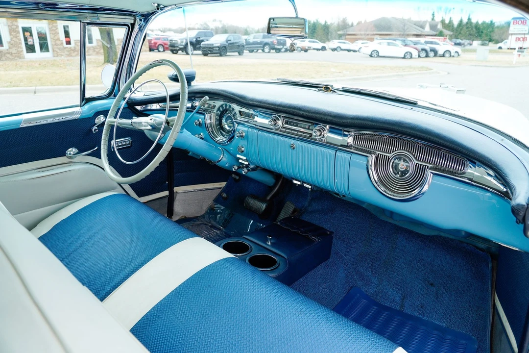 1954 Oldsmobile 98 - Image 16 of 31