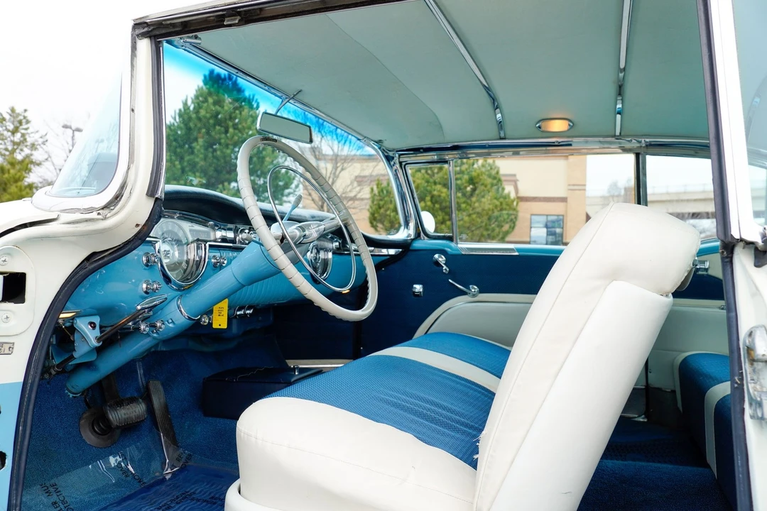 1954 Oldsmobile 98 - Image 10 of 31