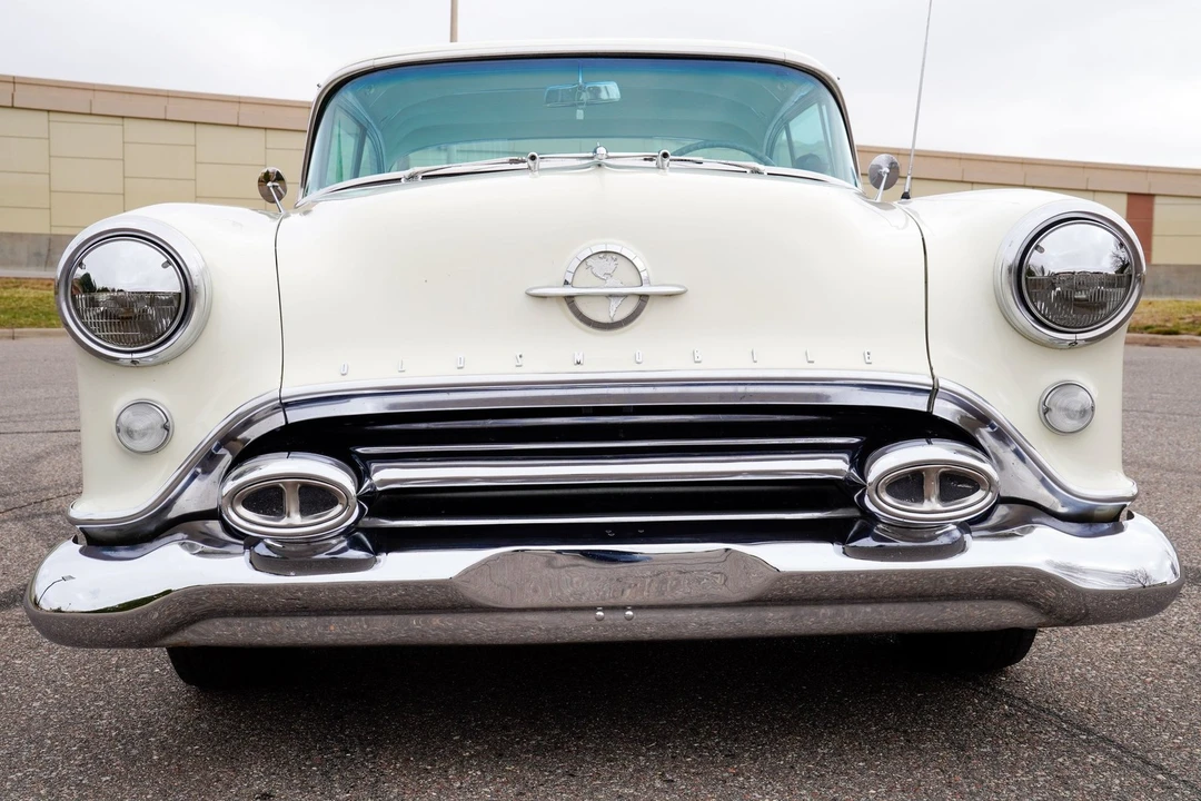 1954 Oldsmobile 98 - Image 9 of 31