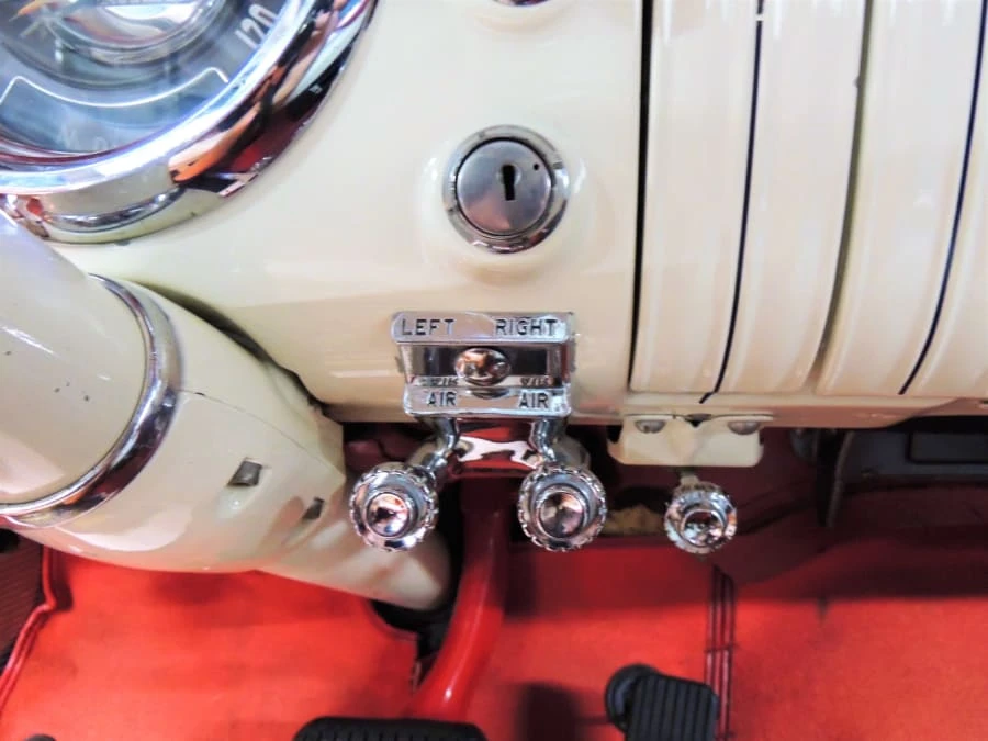 1954 Oldsmobile 98 - Image 7 of 12