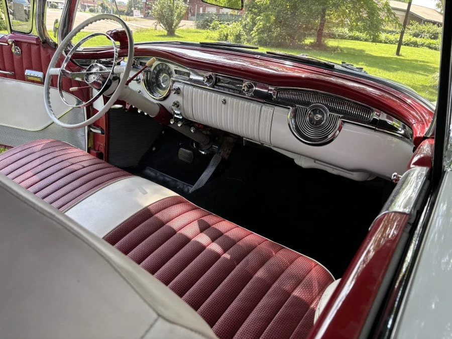 1954 Oldsmobile 98 - Image 19 of 28