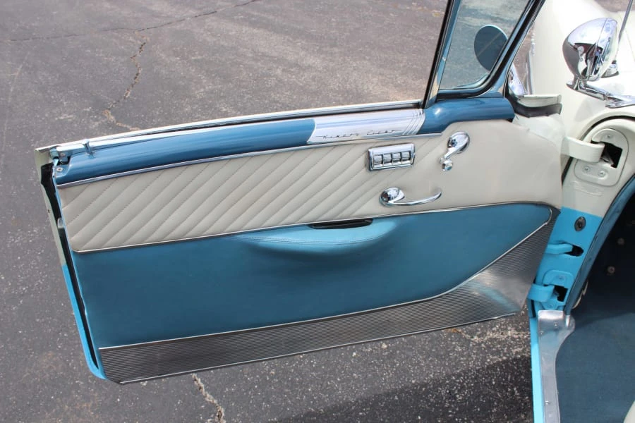 1954 Oldsmobile 98 - Image 4 of 13