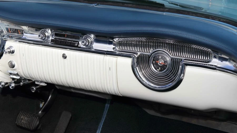 1954 Oldsmobile 98 - Image 25 of 31