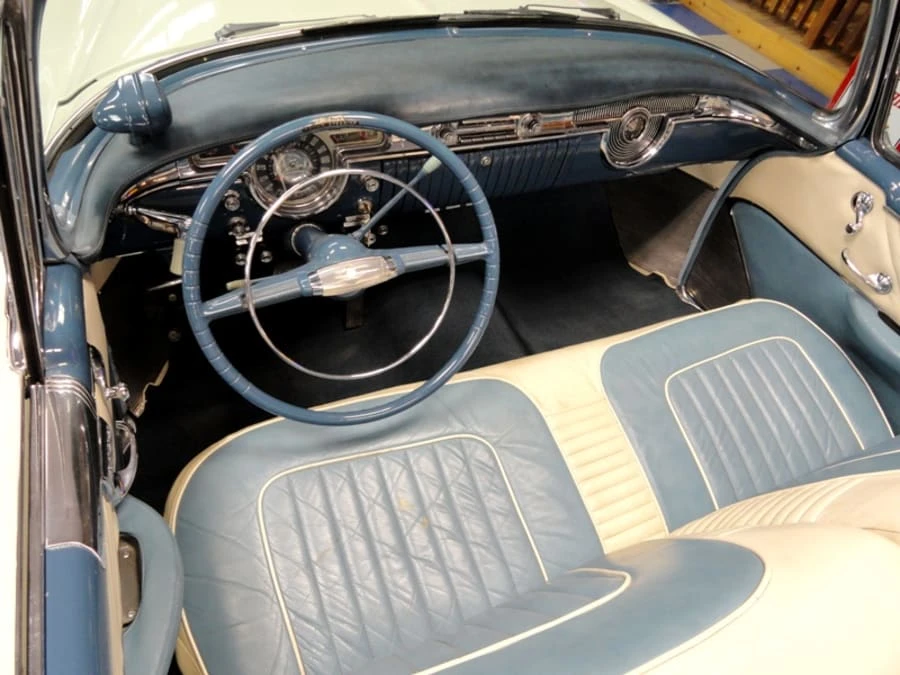 1954 Oldsmobile 98 - Image 4 of 10