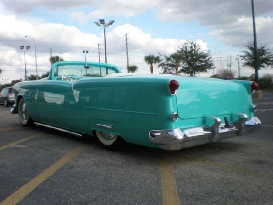 1954 Oldsmobile 88 - Image 9 of 10