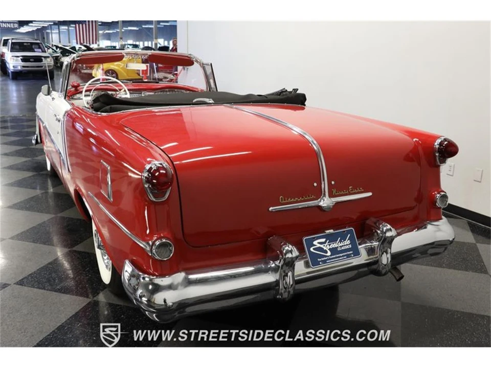 1954 Oldsmobile Starfire - Image 8 of 31