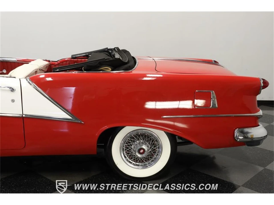 1954 Oldsmobile Starfire - Image 24 of 31