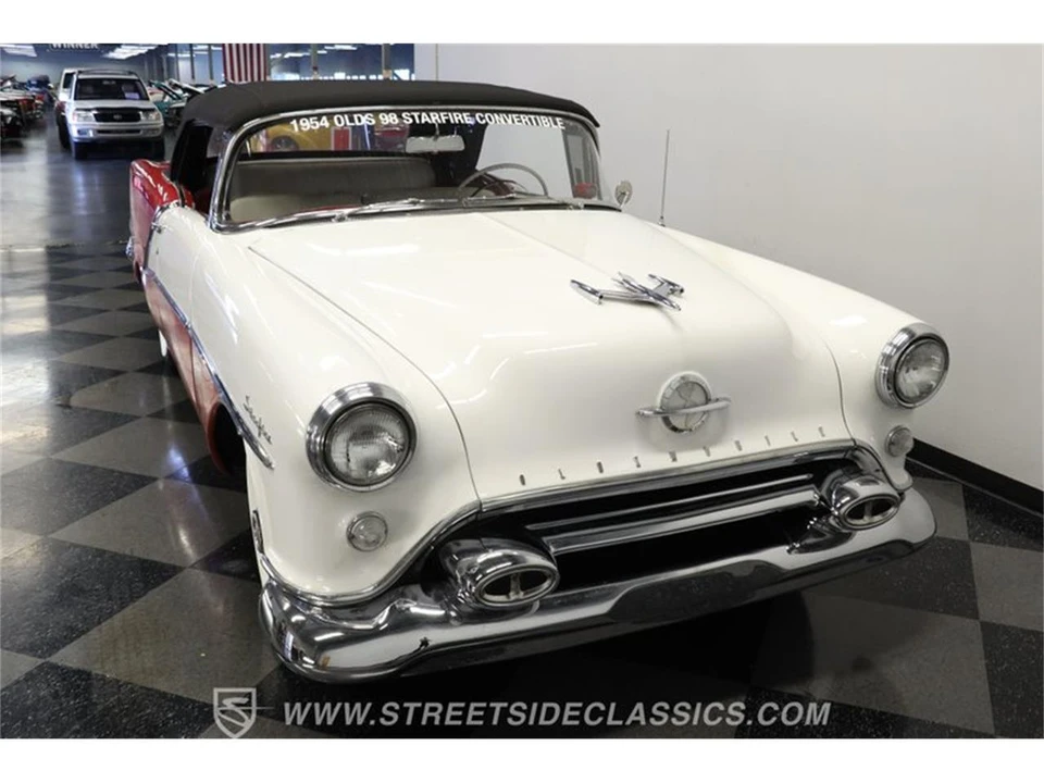1954 Oldsmobile Starfire - Image 15 of 31