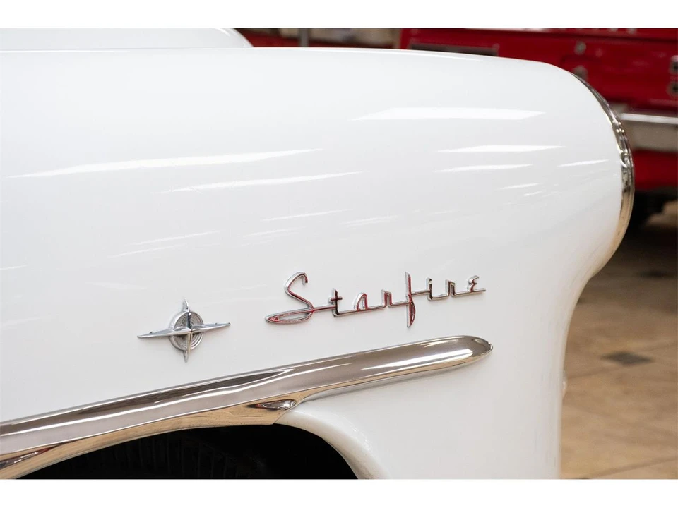 1954 Oldsmobile Starfire - Image 25 of 31