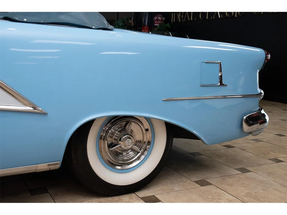 1954 Oldsmobile Starfire - Image 22 of 31