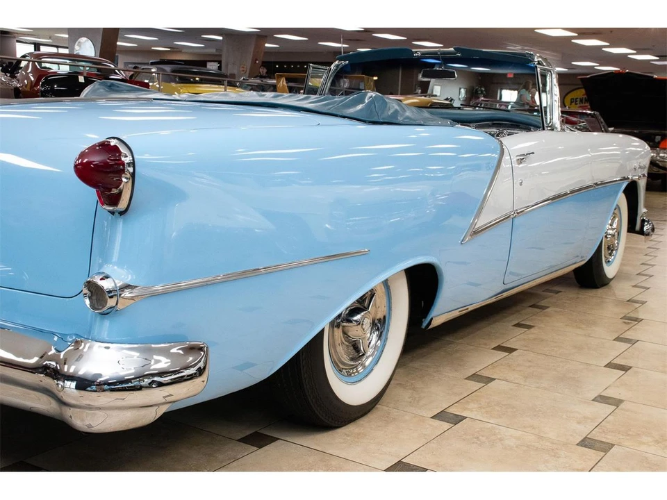1954 Oldsmobile Starfire - Image 11 of 31