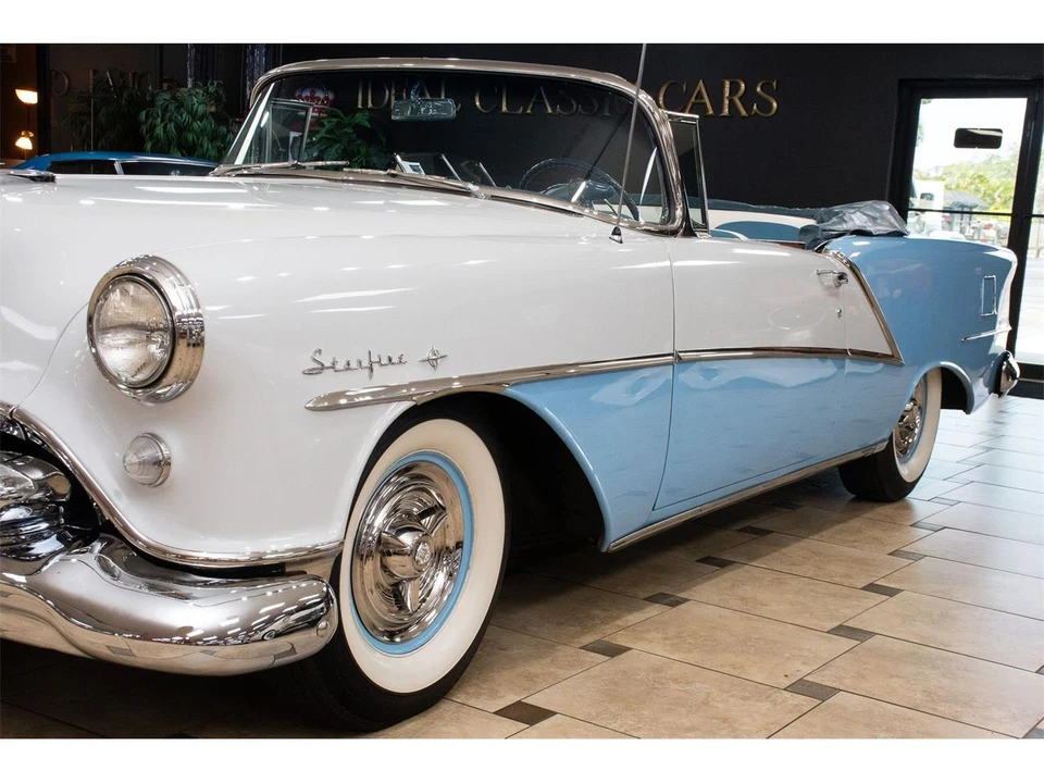 1954 Oldsmobile Starfire - Image 9 of 31