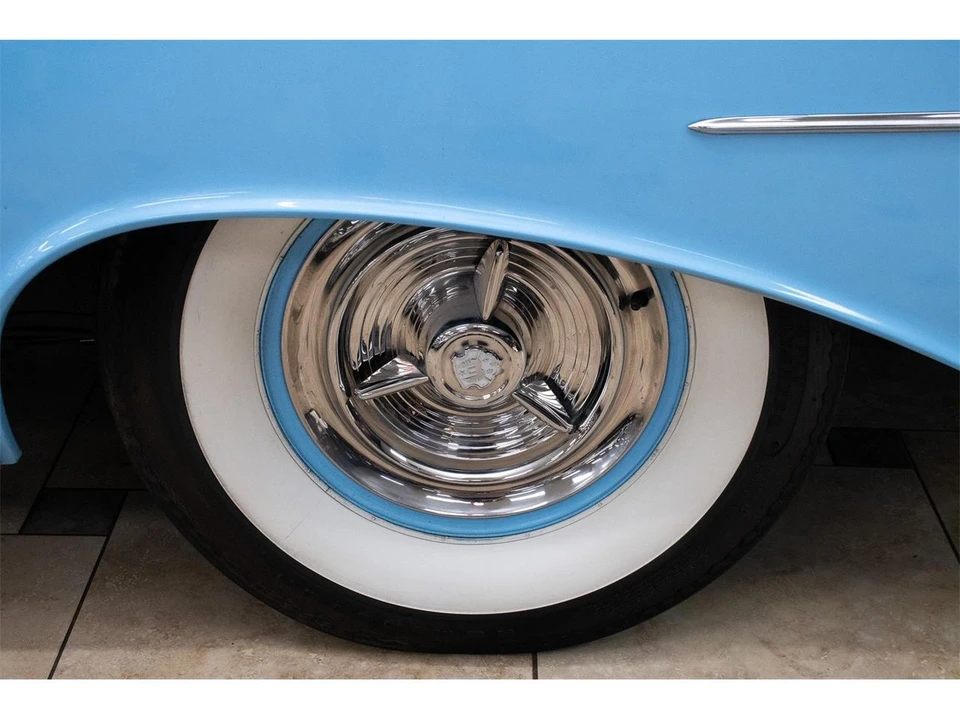 1954 Oldsmobile Starfire - Image 18 of 31