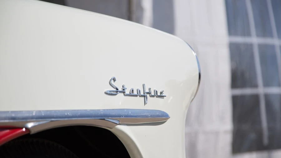 1954 Oldsmobile Starfire - Image 8 of 8