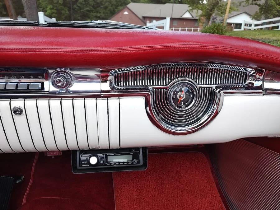 1954 Oldsmobile Starfire - Image 6 of 14