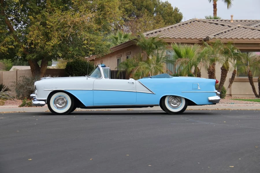 1954 Oldsmobile Starfire - Image 2 of 31