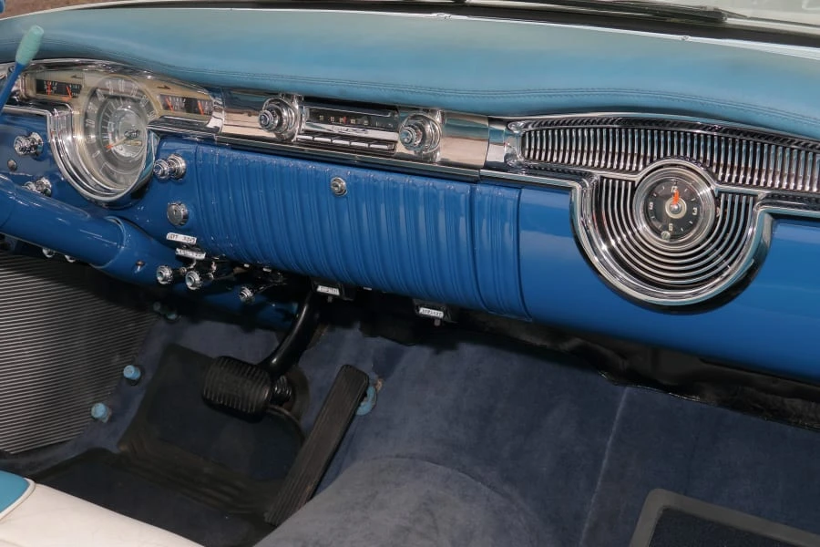 1954 Oldsmobile Starfire - Image 31 of 31