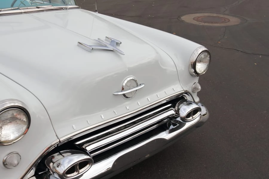 1954 Oldsmobile Starfire - Image 9 of 31