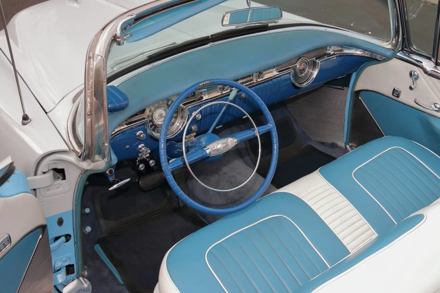 1954 Oldsmobile Starfire - Image 24 of 31
