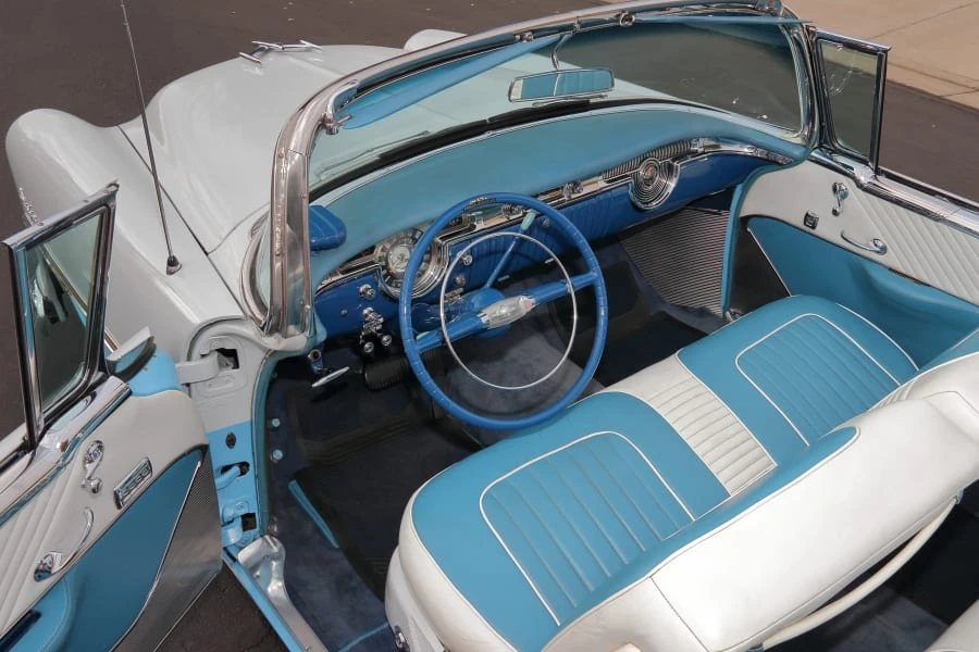 1954 Oldsmobile Starfire - Image 27 of 31