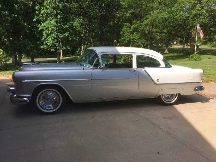 1954 Oldsmobile 88 - Image 2 of 8