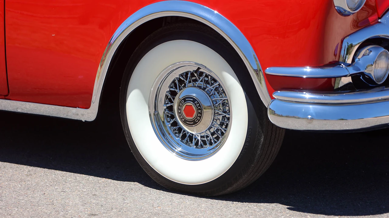 1954 Packard Caribbean - Image 18 of 31