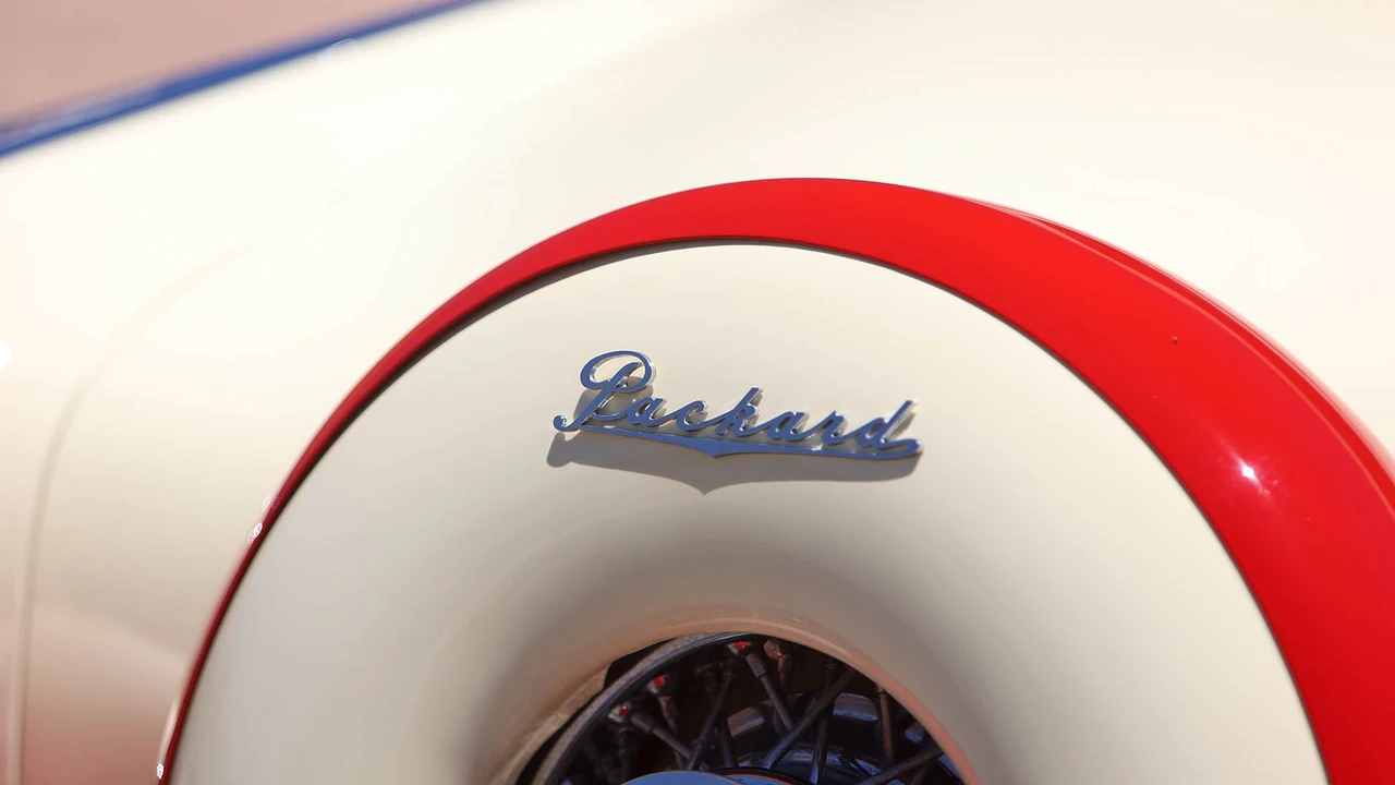 1954 Packard Caribbean - Image 29 of 31